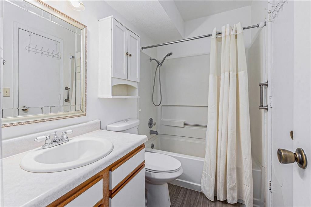 533 Eldridge Street — photo 23
