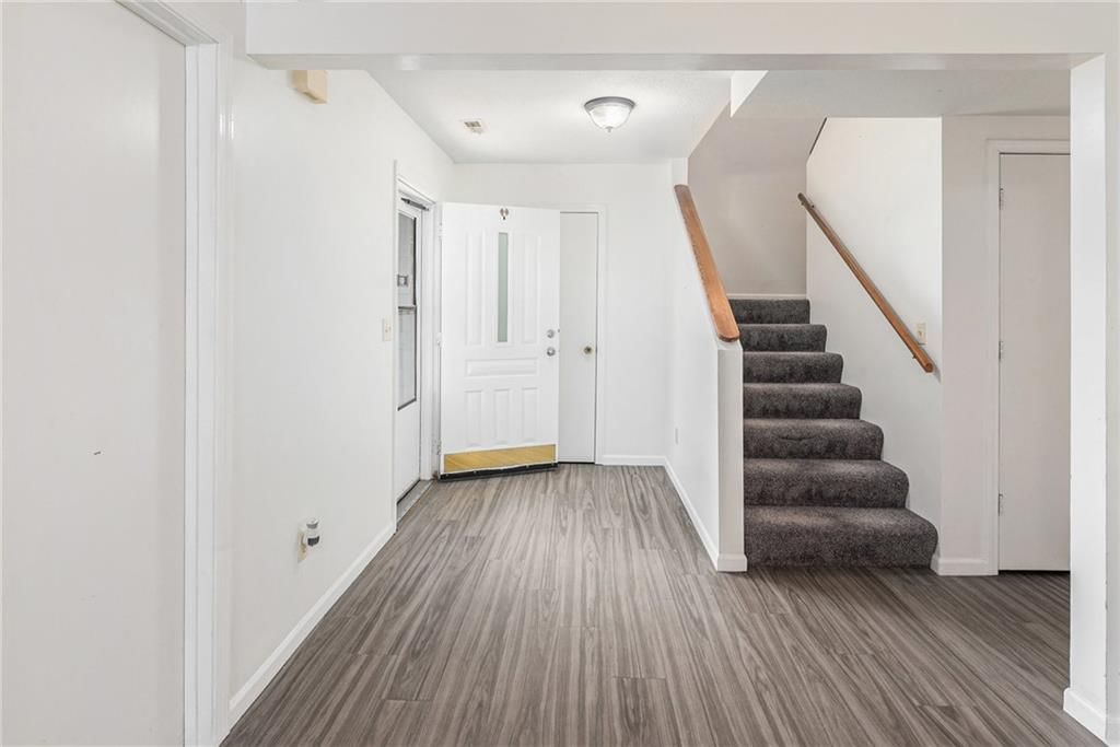 533 Eldridge Street — photo 8