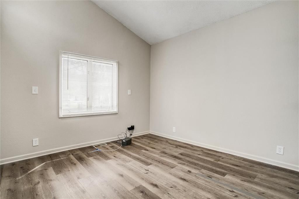 813 Isley Boulevard — photo 17