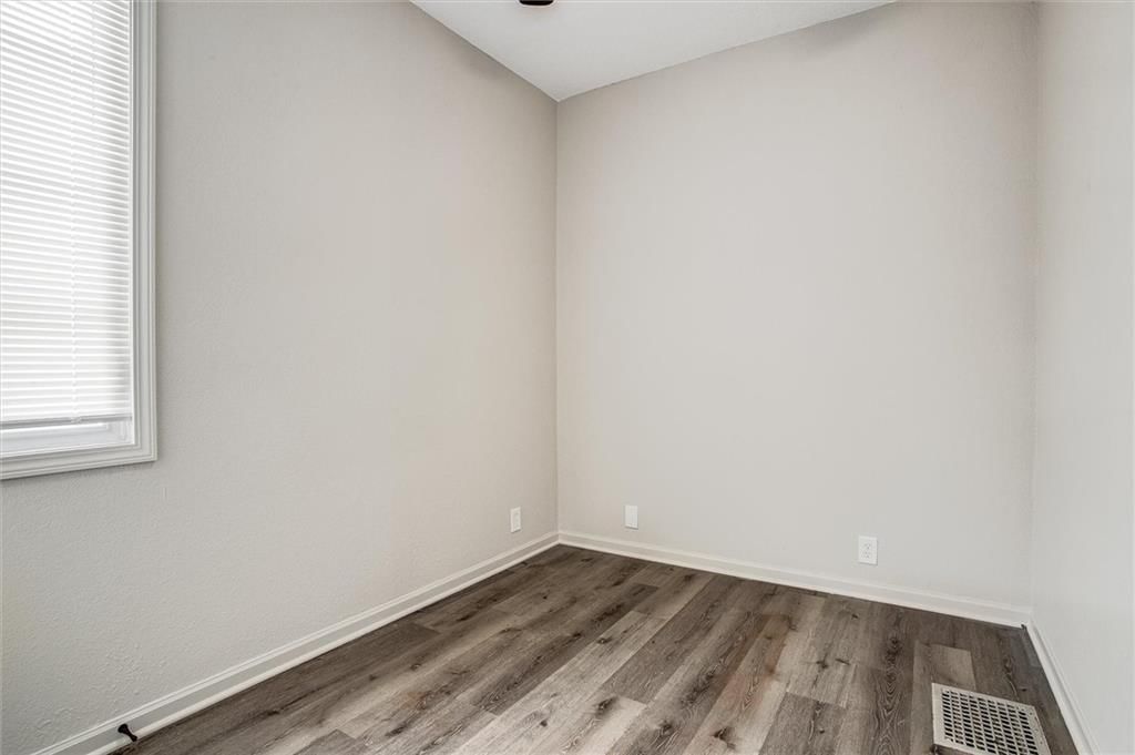 813 Isley Boulevard — photo 9
