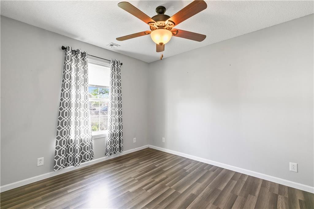 408 Wyandotte Avenue — photo 24