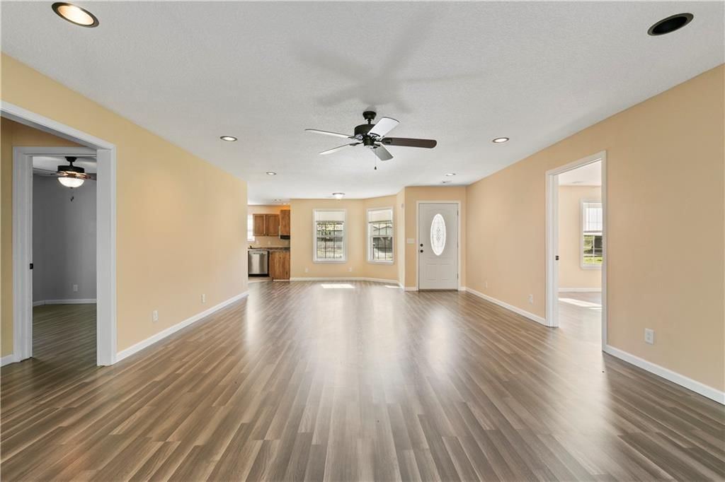 408 Wyandotte Avenue — photo 6