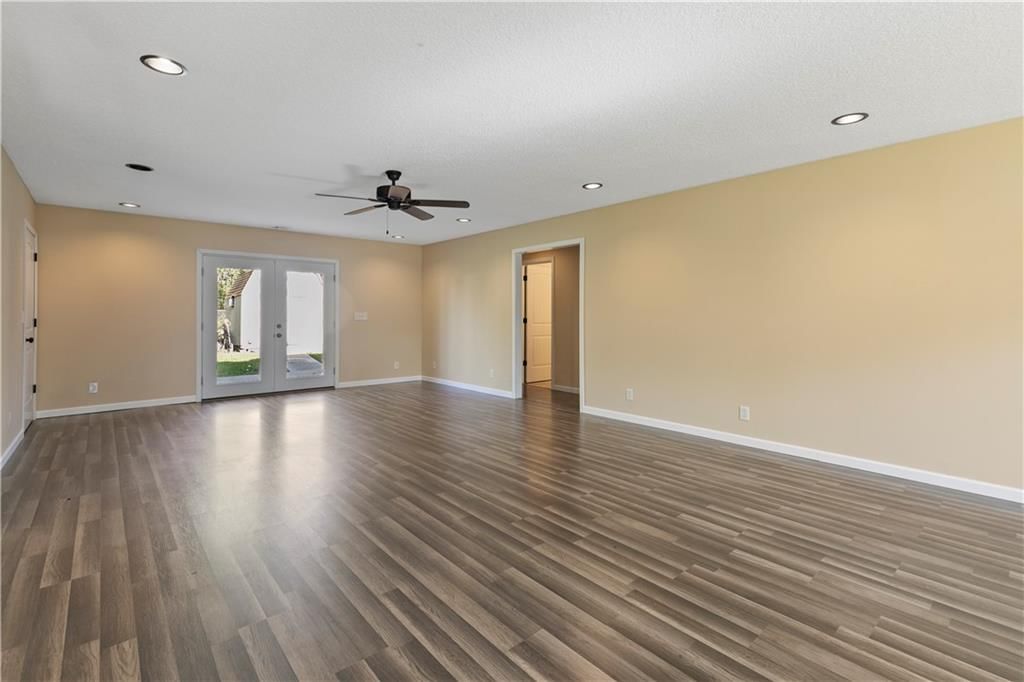 408 Wyandotte Avenue — photo 8