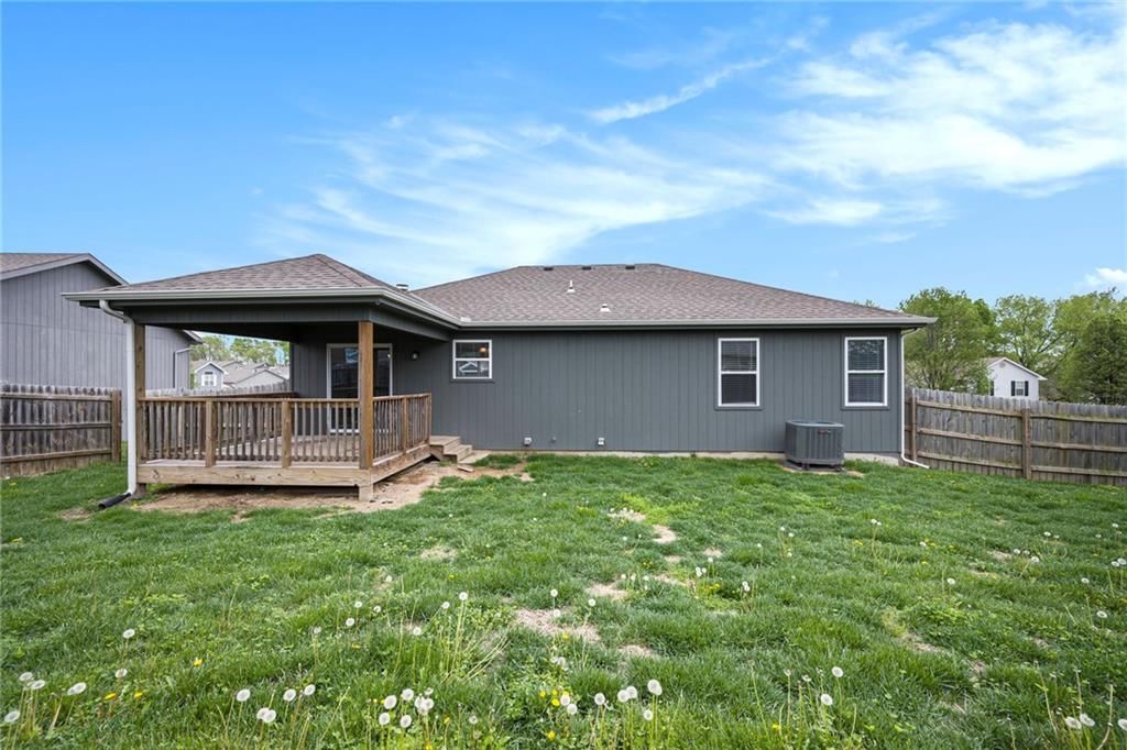 902 Sunflower Street — photo 15