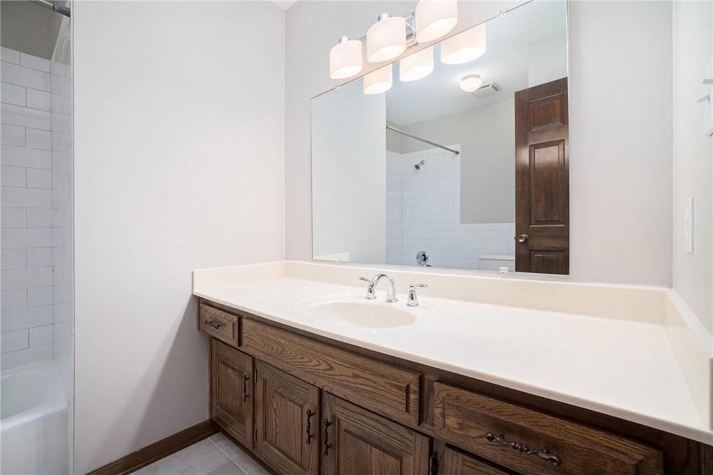7201 N Bellefontaine Avenue — photo 20