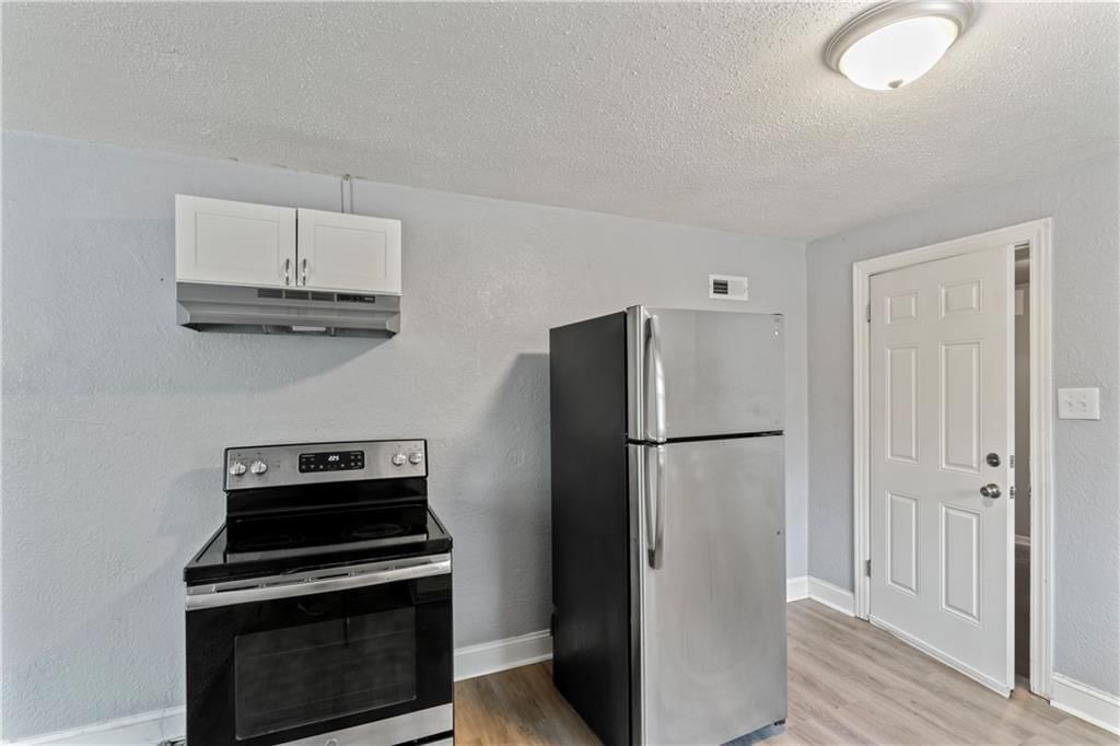 11300 & 11302 E 15th Street S — photo 10