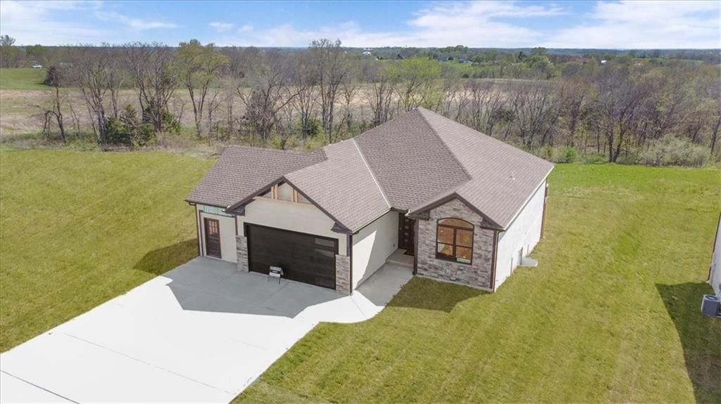 2305 Arbor Lane — photo 4