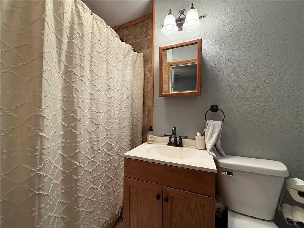 313 E 4th Street — photo 24