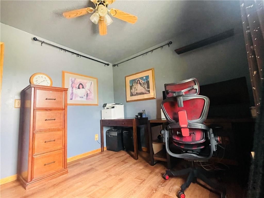 701 SW Woodland Circle — photo 17