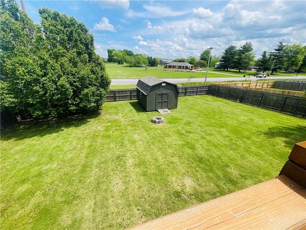 701 SW Woodland Circle — photo 27