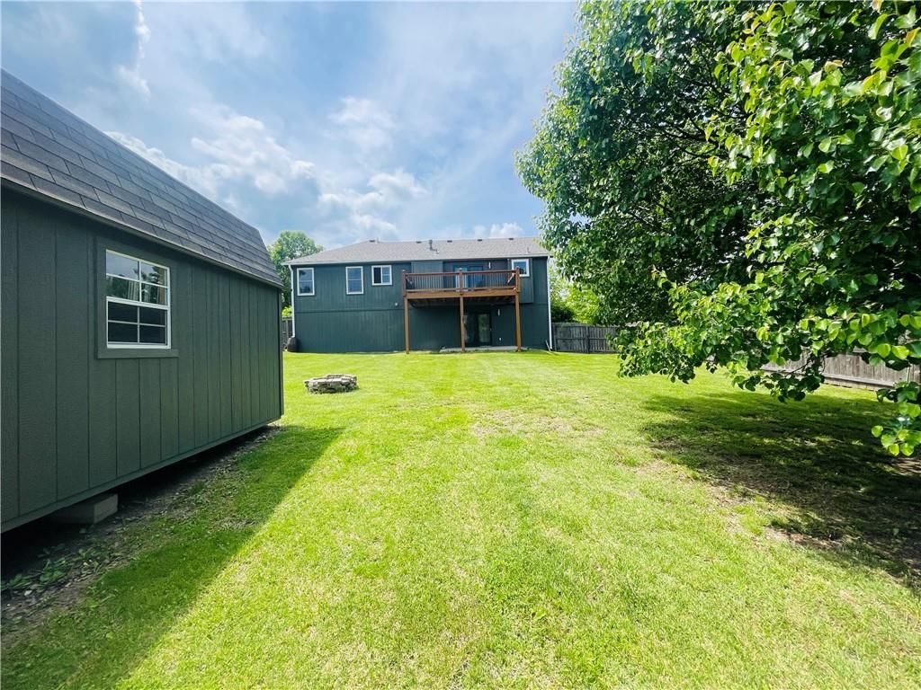 701 SW Woodland Circle — photo 32
