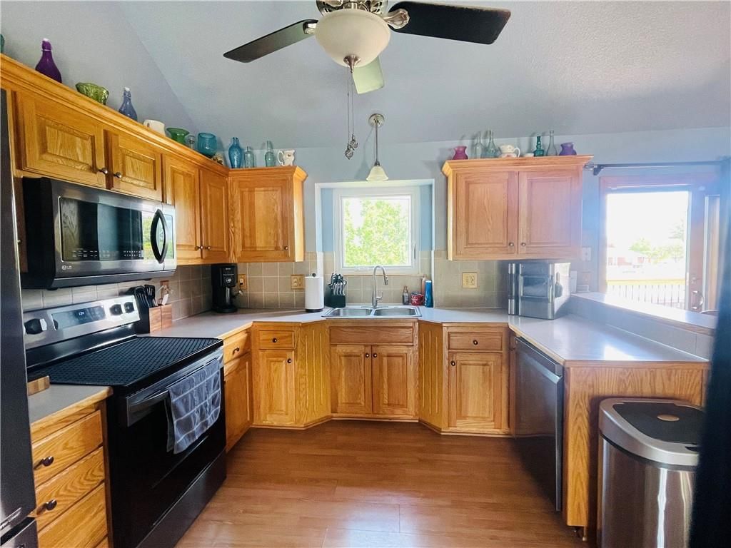 701 SW Woodland Circle — photo 5