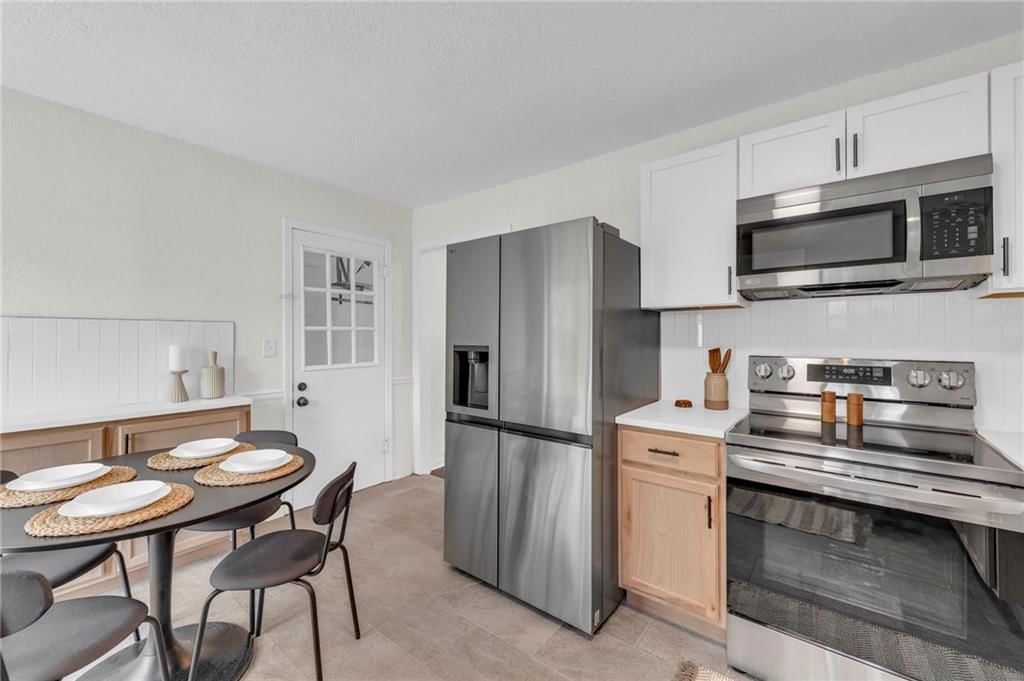 11409 W 68th Street — photo 13