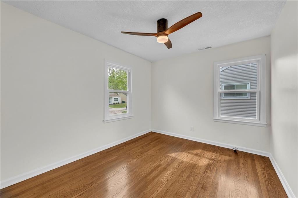 11409 W 68th Street — photo 14