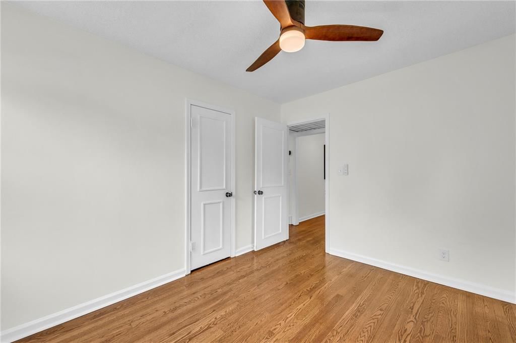 11409 W 68th Street — photo 15