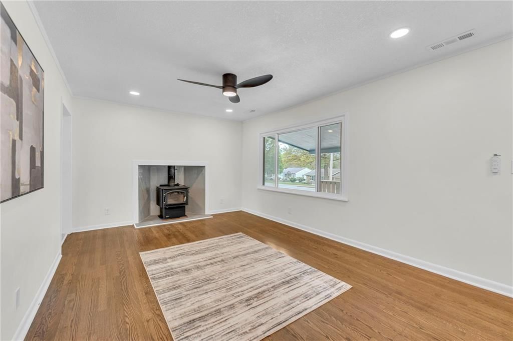 11409 W 68th Street — photo 8