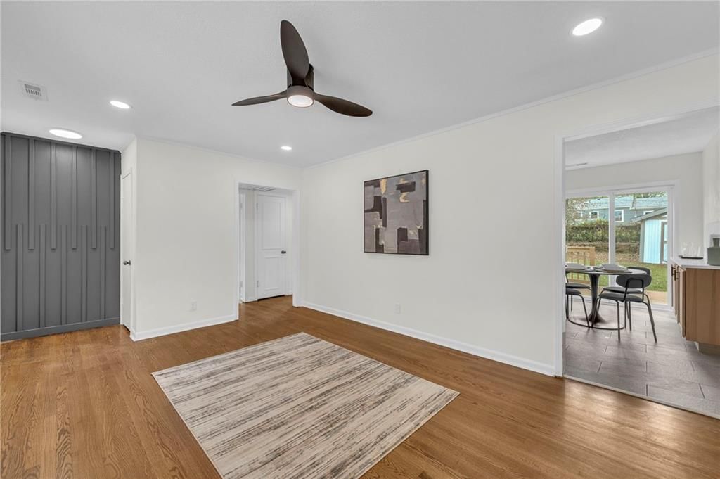 11409 W 68th Street — photo 9