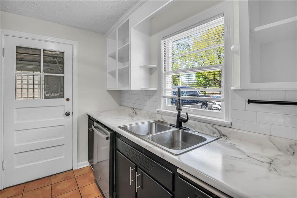 3609 Gibbs Road — photo 10