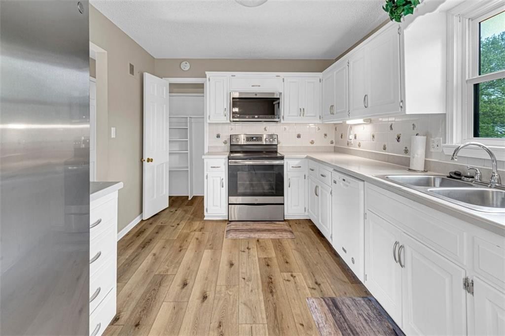 10915 N Miller Lane — photo 11