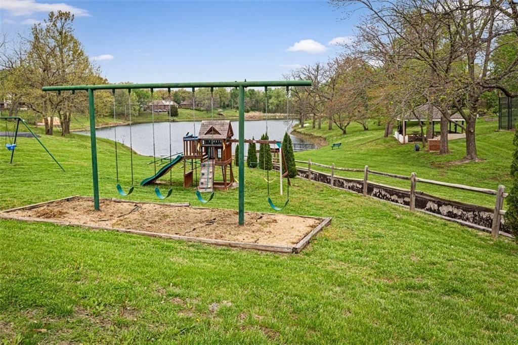 10915 N Miller Lane — photo 37