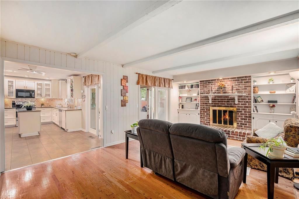 10924 Virginia Avenue — photo 13
