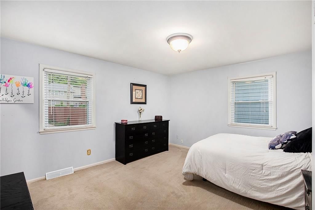 10924 Virginia Avenue — photo 19