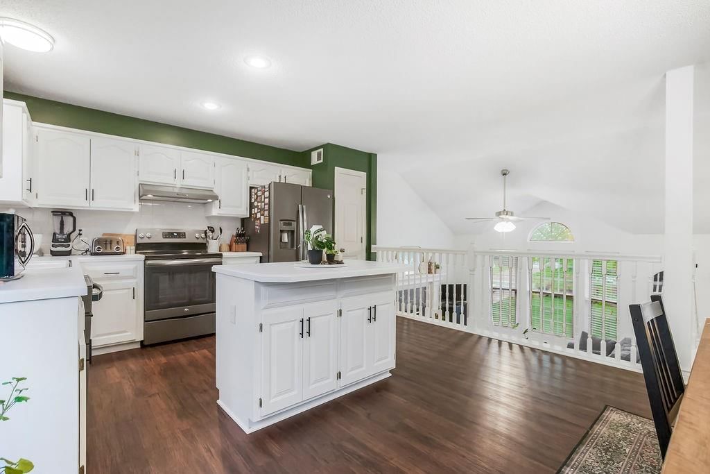 17525 W 111TH Court — photo 12