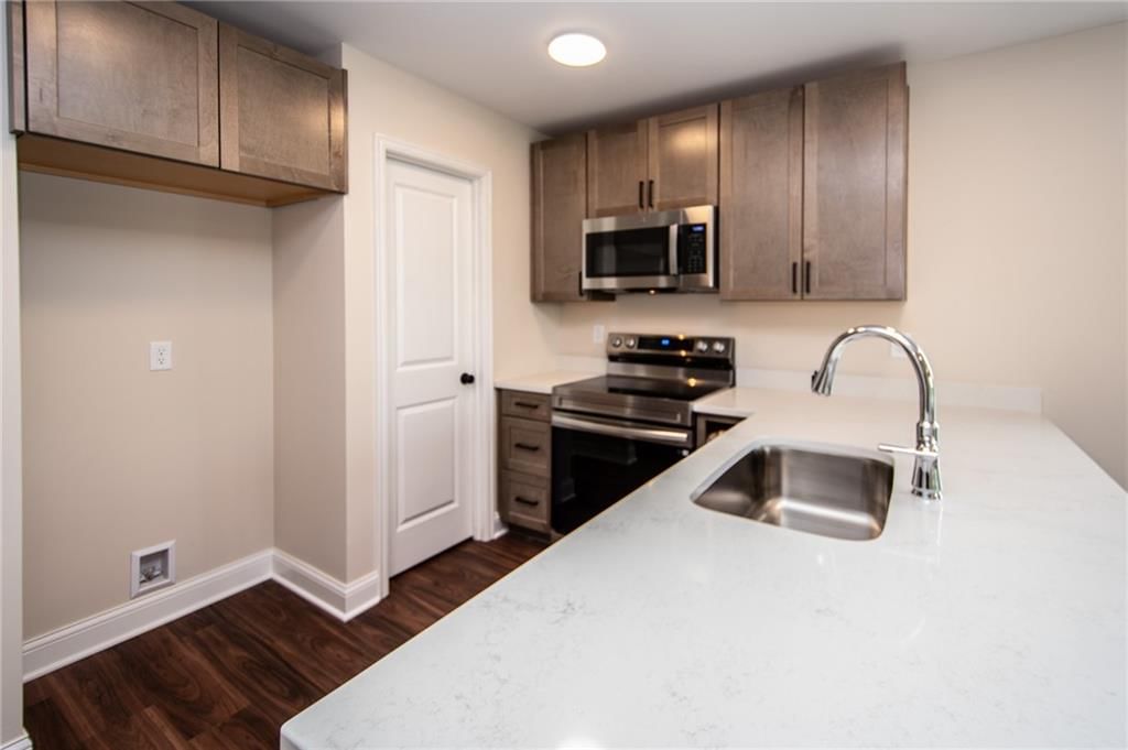 13744 Leigh Drive — photo 4