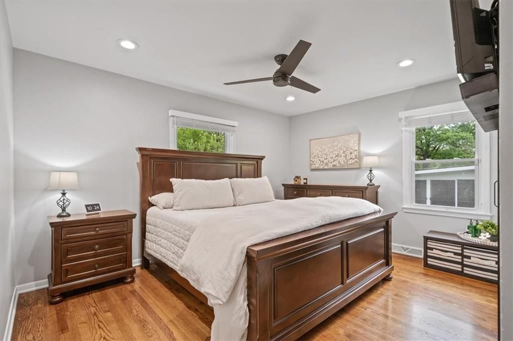 5815 W 100th Street — photo 14