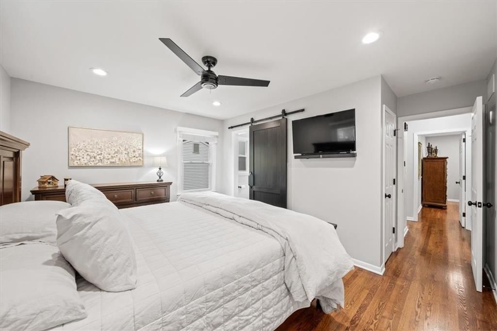 5815 W 100th Street — photo 15