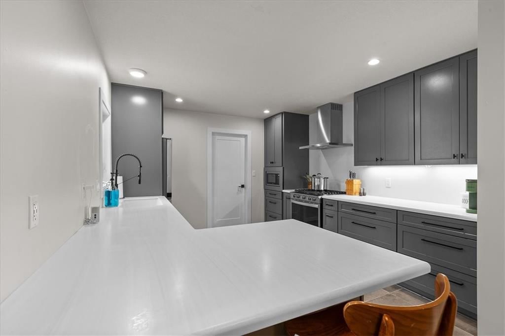 7518 W 64th Terrace — photo 16