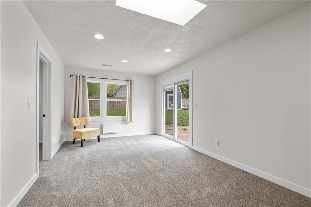 7518 W 64th Terrace — photo 17