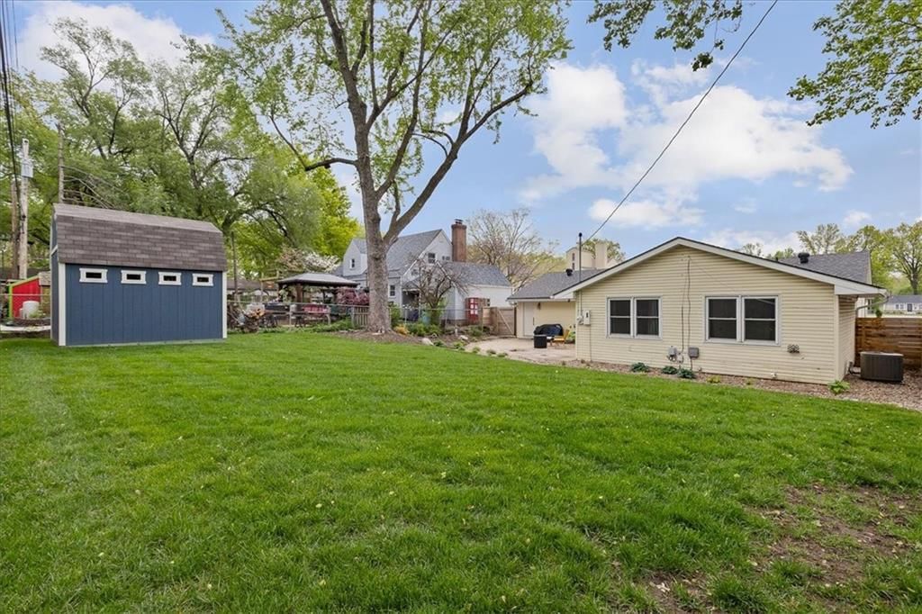 7518 W 64th Terrace — photo 23