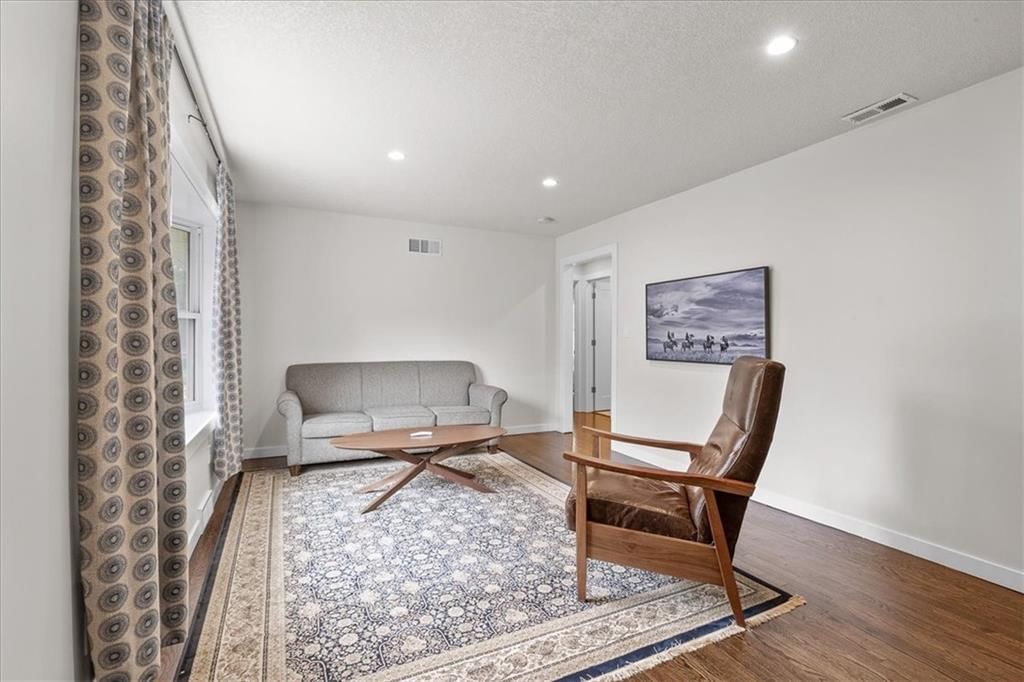 7518 W 64th Terrace — photo 5