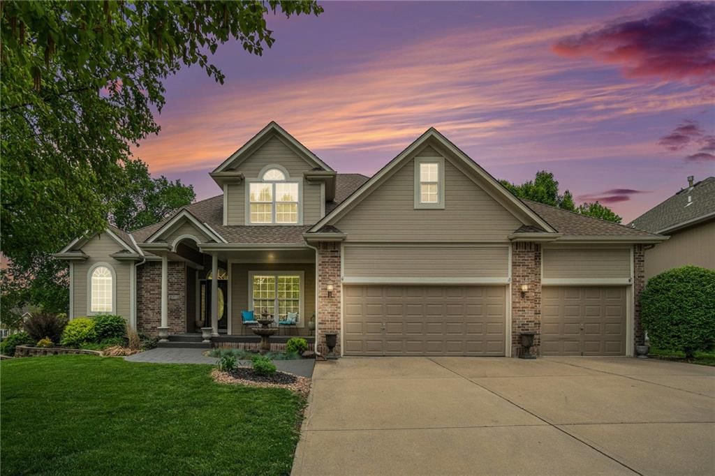2713 SW Monarch Drive — photo 2