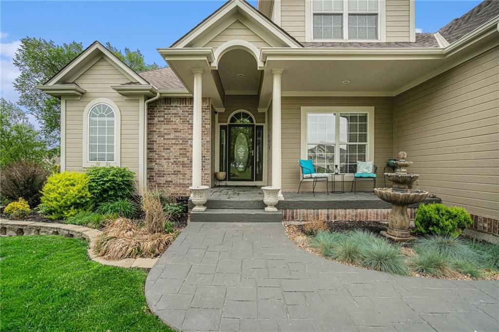 2713 SW Monarch Drive — photo 3