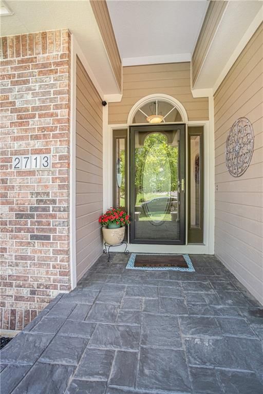 2713 SW Monarch Drive — photo 9