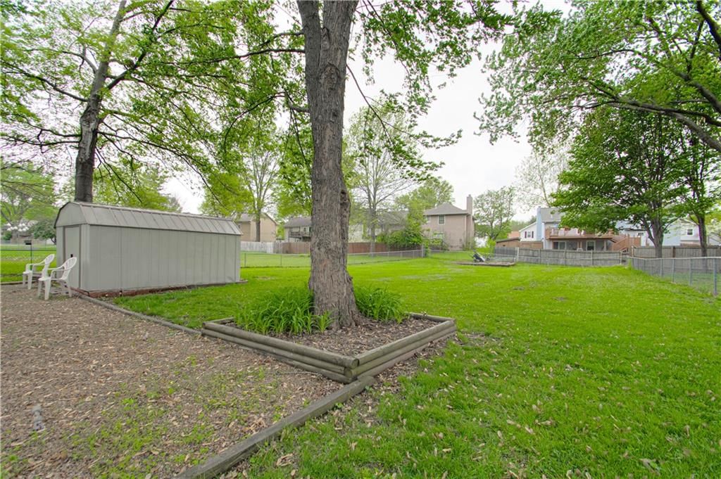 1708 Park Lane — photo 35