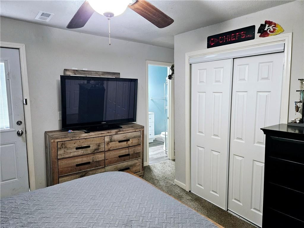 518 Locust Street — photo 17