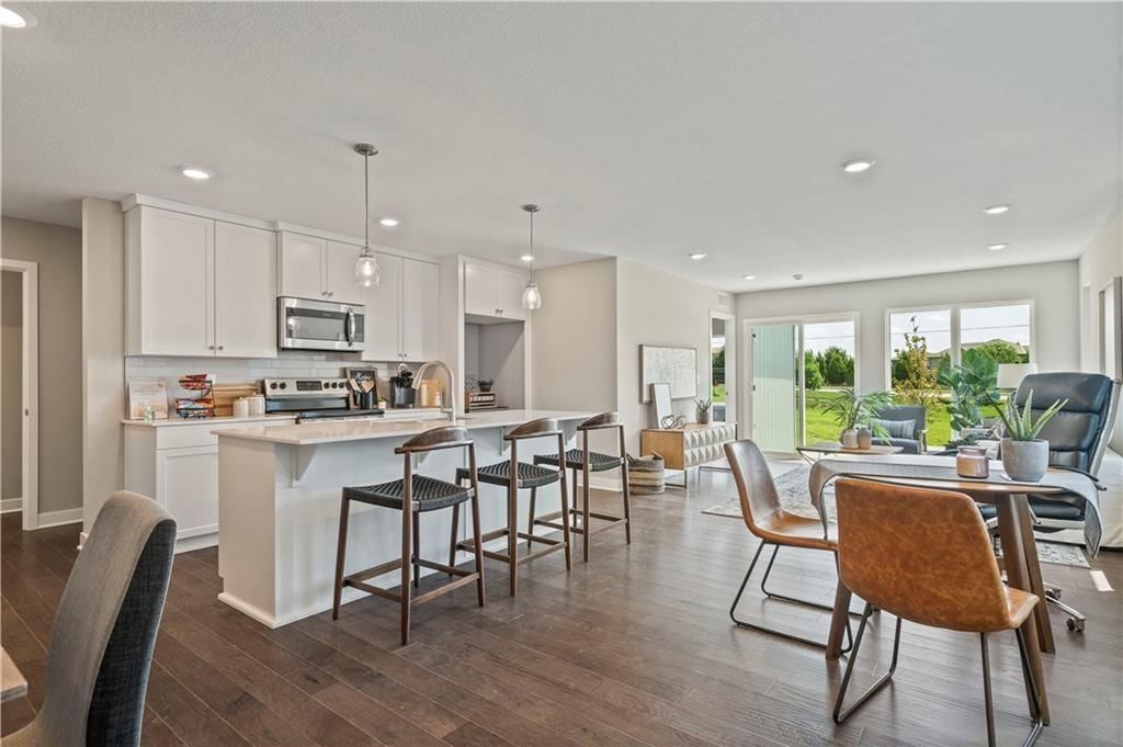 8809 SW 10th Street — photo 2