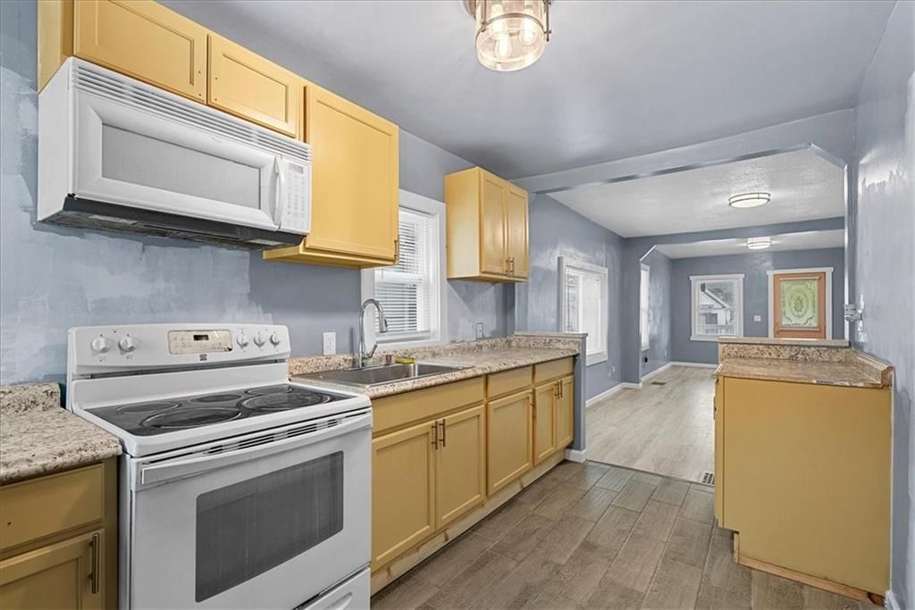 6008 E 9th Street — photo 11