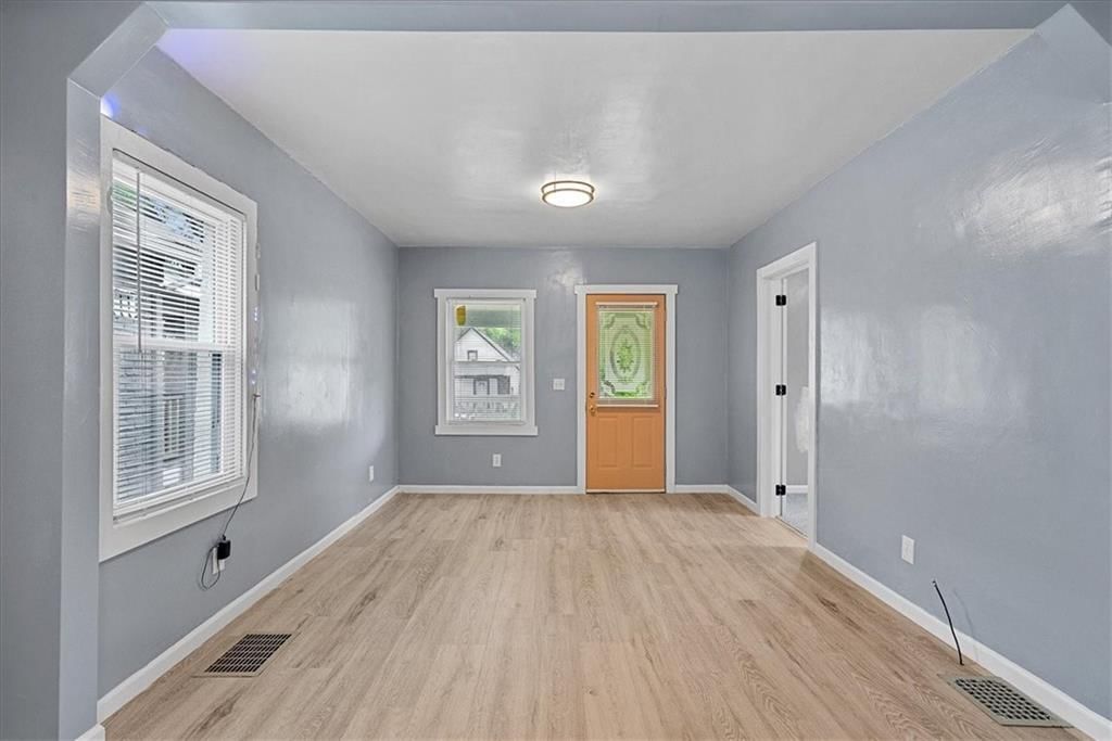 6008 E 9th Street — photo 5