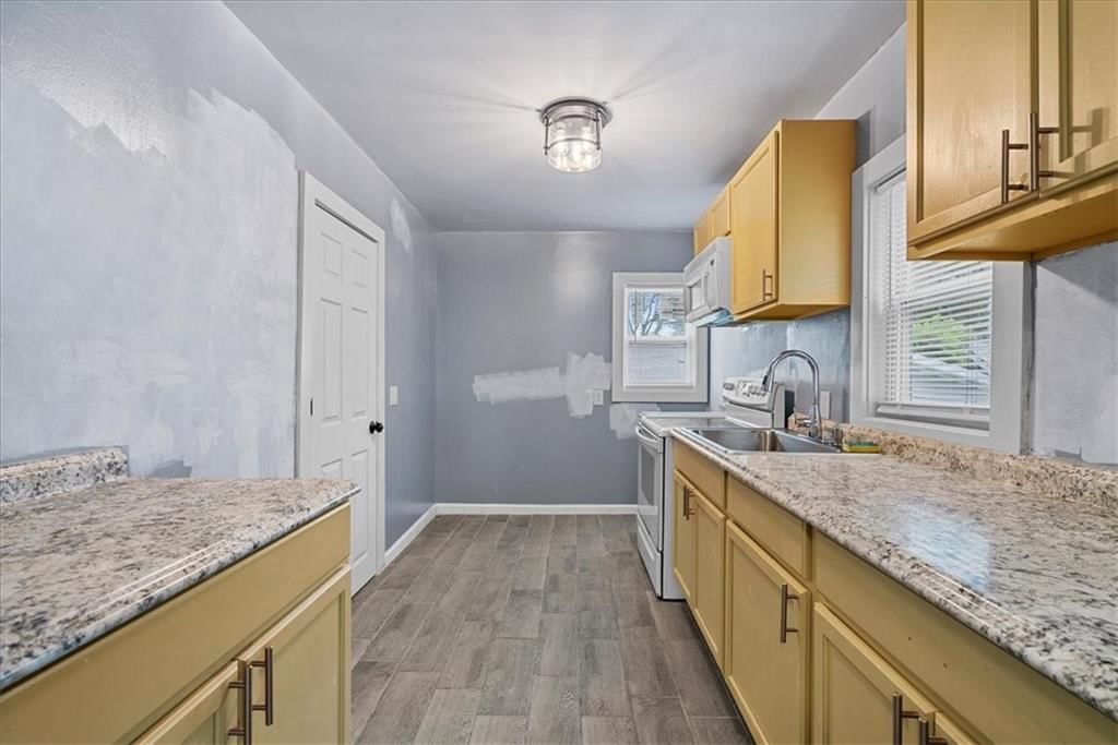 6008 E 9th Street — photo 10