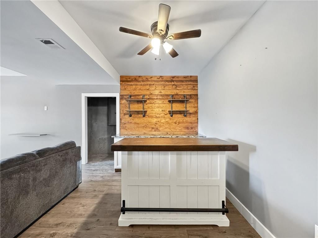 17900 Sunset Drive — photo 17