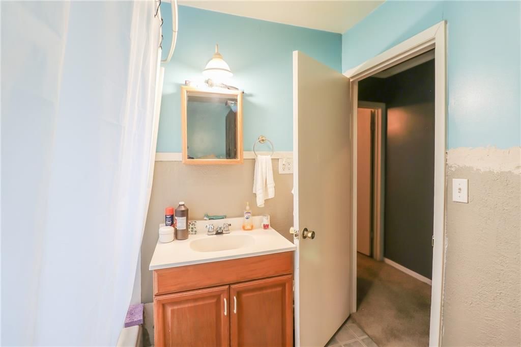 205 E Pacific Street — photo 13