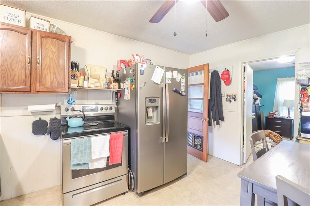 205 E Pacific Street — photo 10