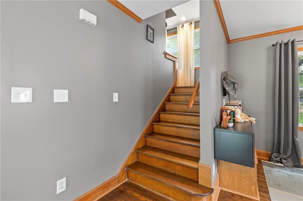 942 W 32nd Terrace — photo 17