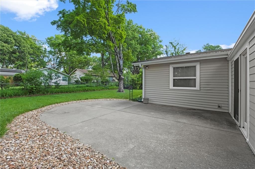 6024 W 88th Street — photo 38