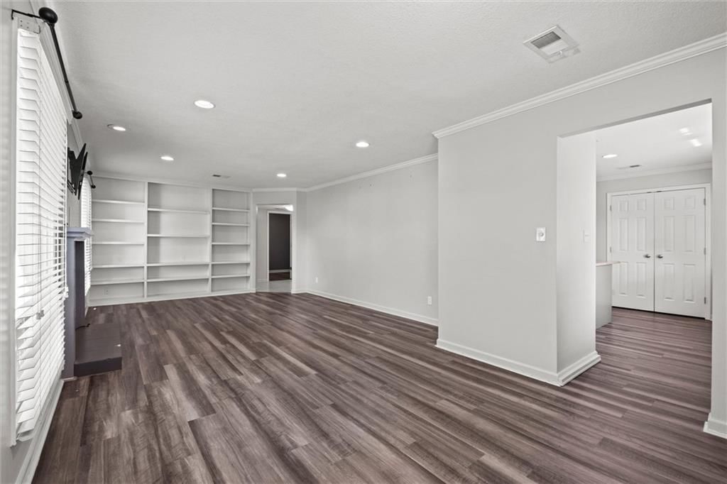 6024 W 88th Street — photo 8