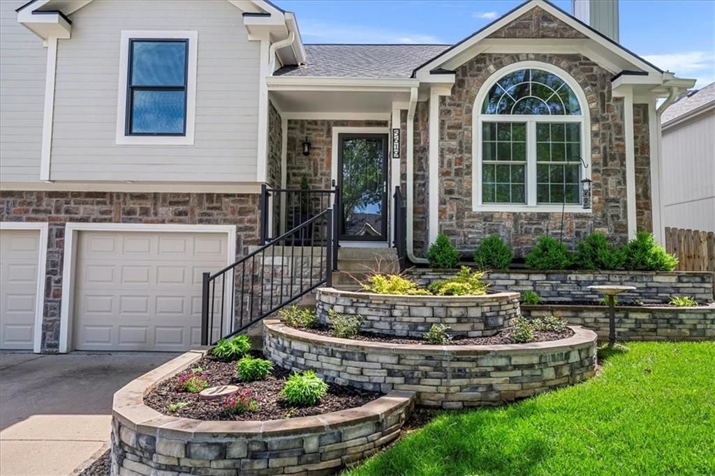 5619 Brownridge Drive — photo 4